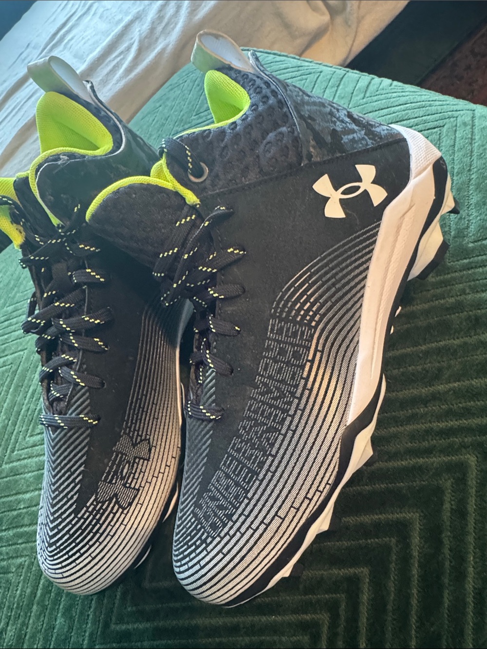 NEW! Under Armour Black with Neon Green Lined Football Cleats